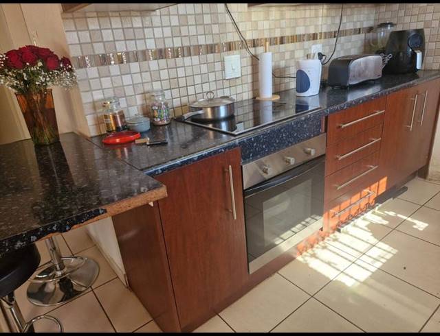 3 BEDROOM HOUSE FOR SALE IN THE ORCHARDS